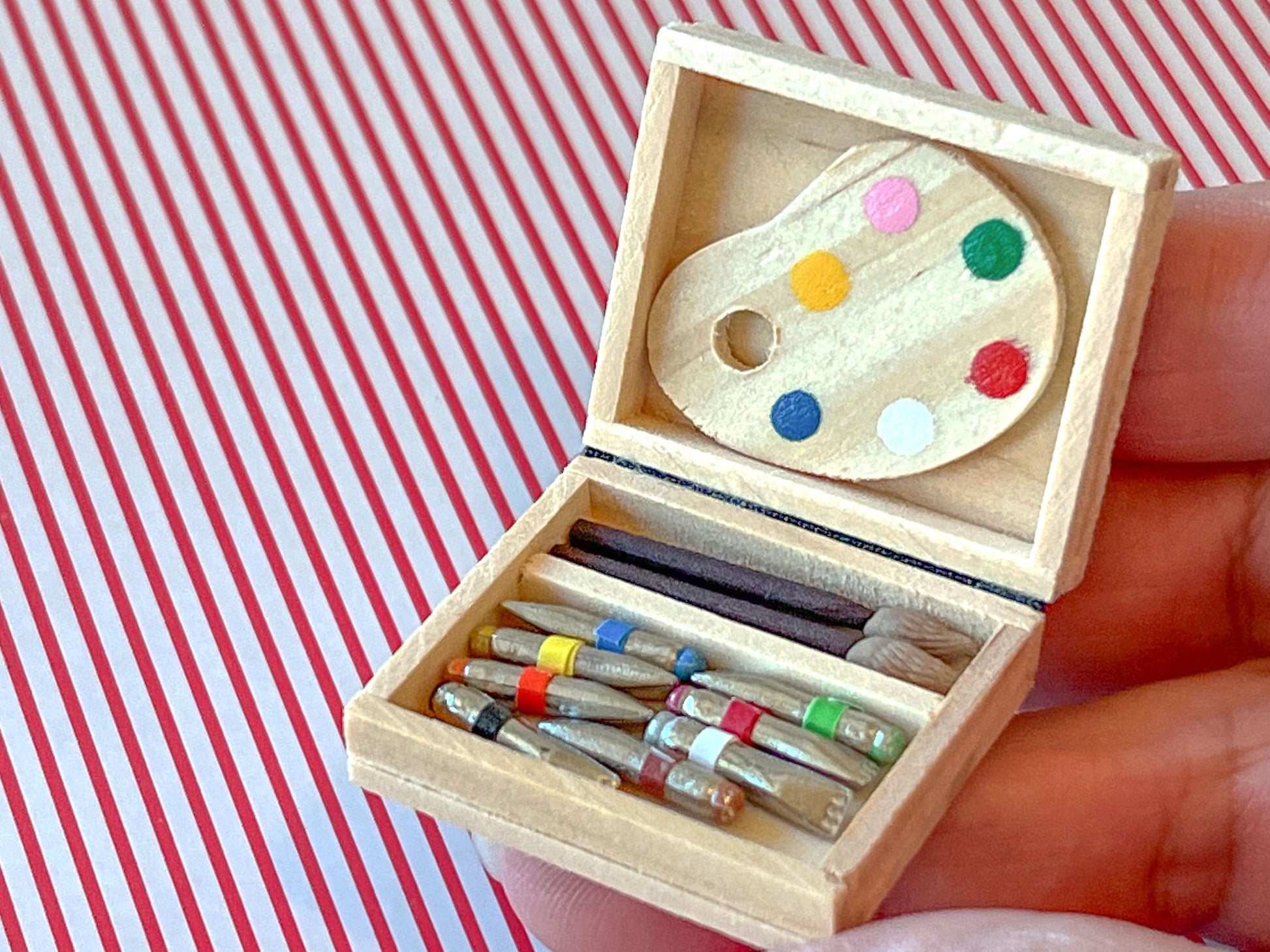 Miniature Artist Oil Paint Set 1:12 Scale -  Dollhouse Painting Tools __etsy:7598551628
