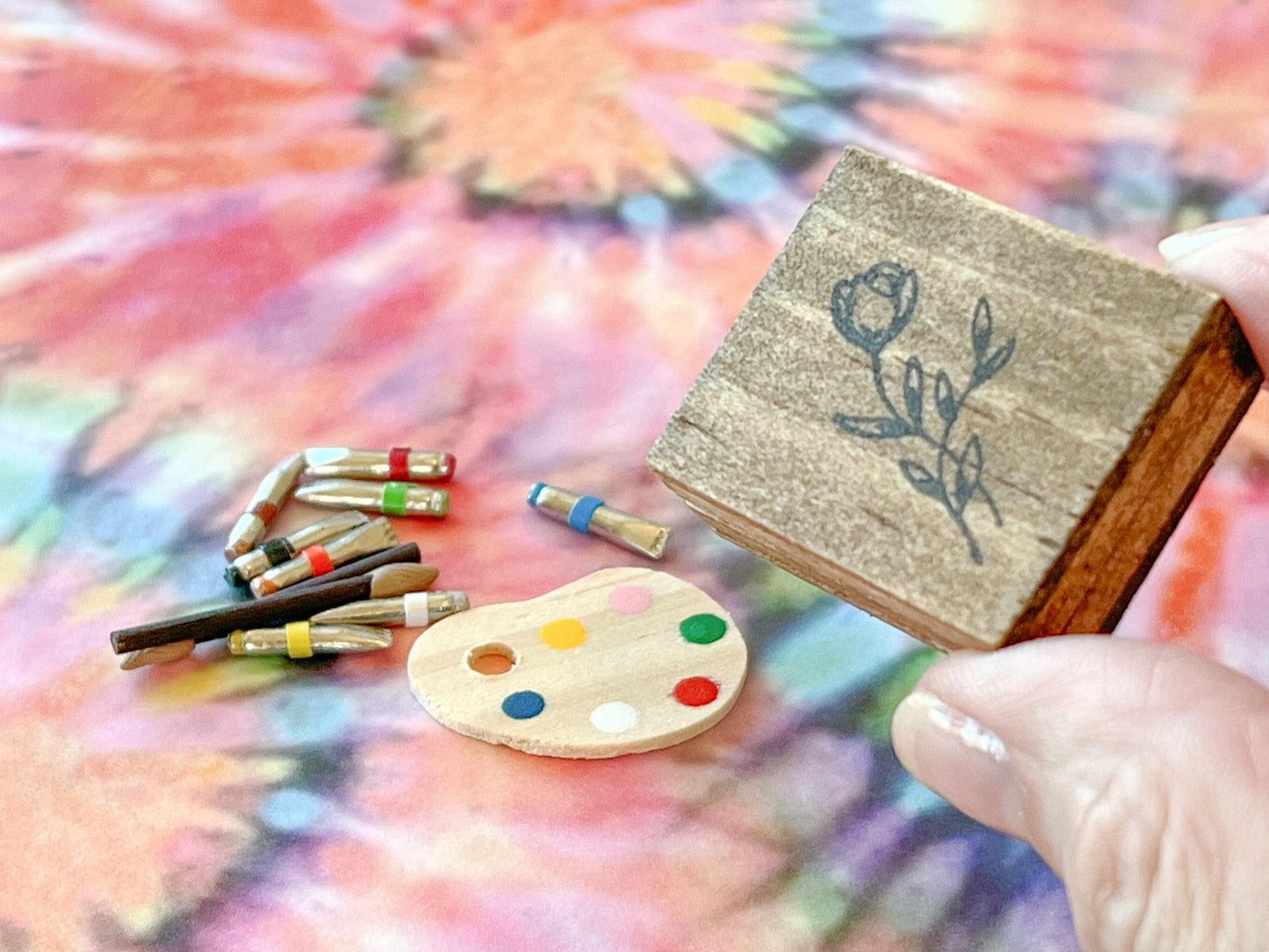 Miniature Artist Oil Paint Set 1:12 Scale -  Dollhouse Painting Tools __etsy:7598551652