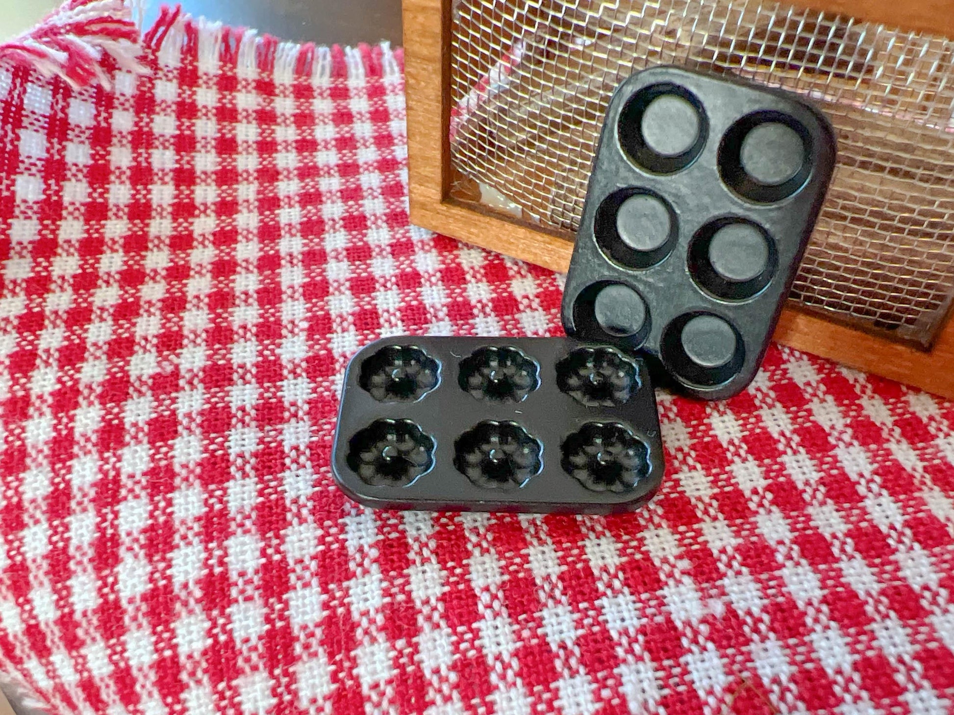 Miniature Baking Cookie Sheets 1:12 Scale - Dollhouse 2PC Non-Stick Metal Bake Pans __etsy:7643093903