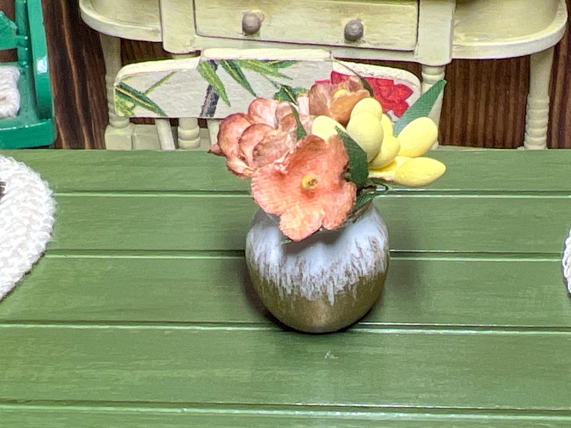 Miniature Ceramic Vase 1:12 Scale, Dollhouse Golden/White Vase with Mulberry Flowers __etsy:7798791937