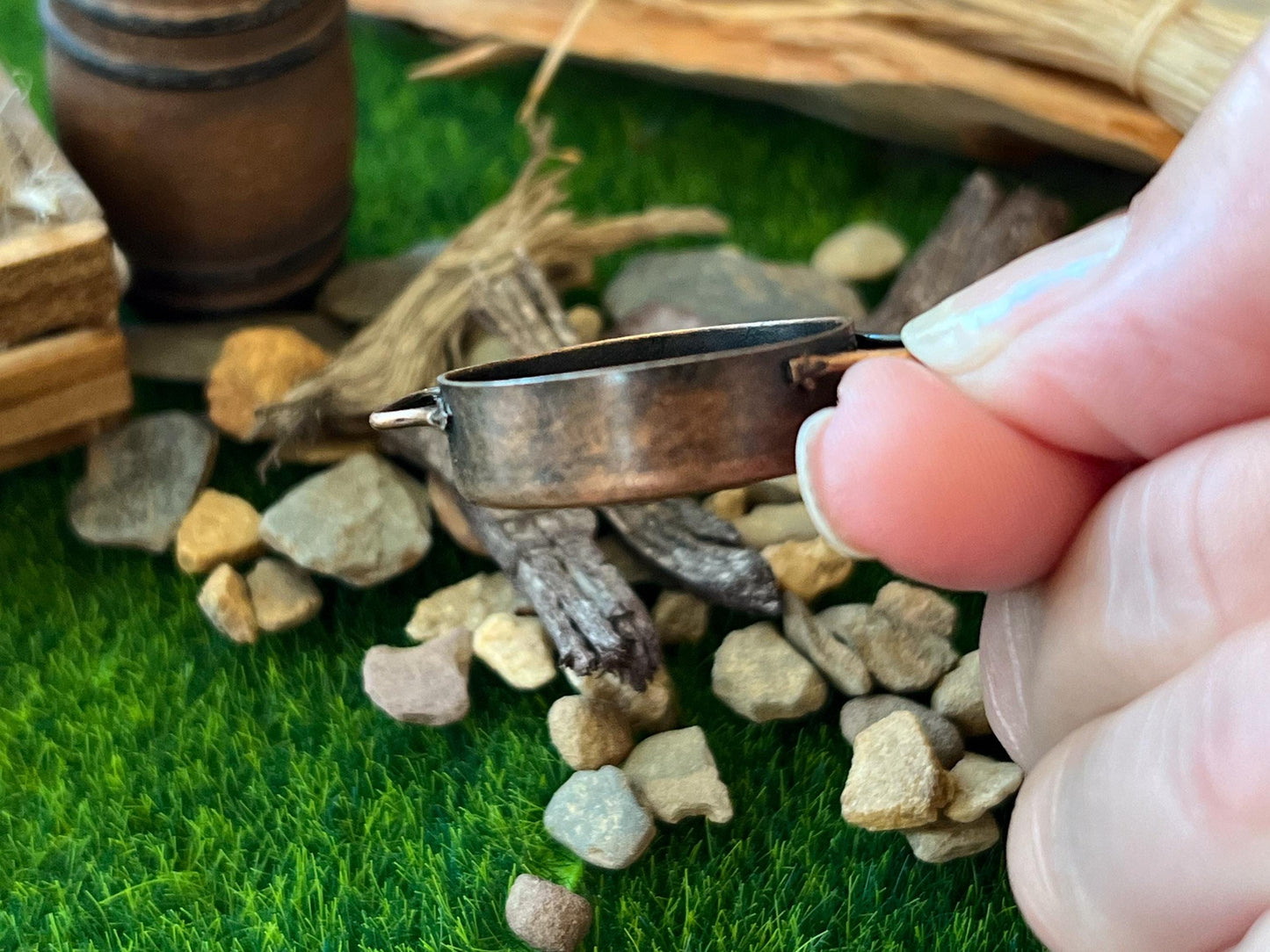 Miniature Aged Copper Pan 1:12 Scale Dollhouse Kitchen Decor __etsy:7972077577