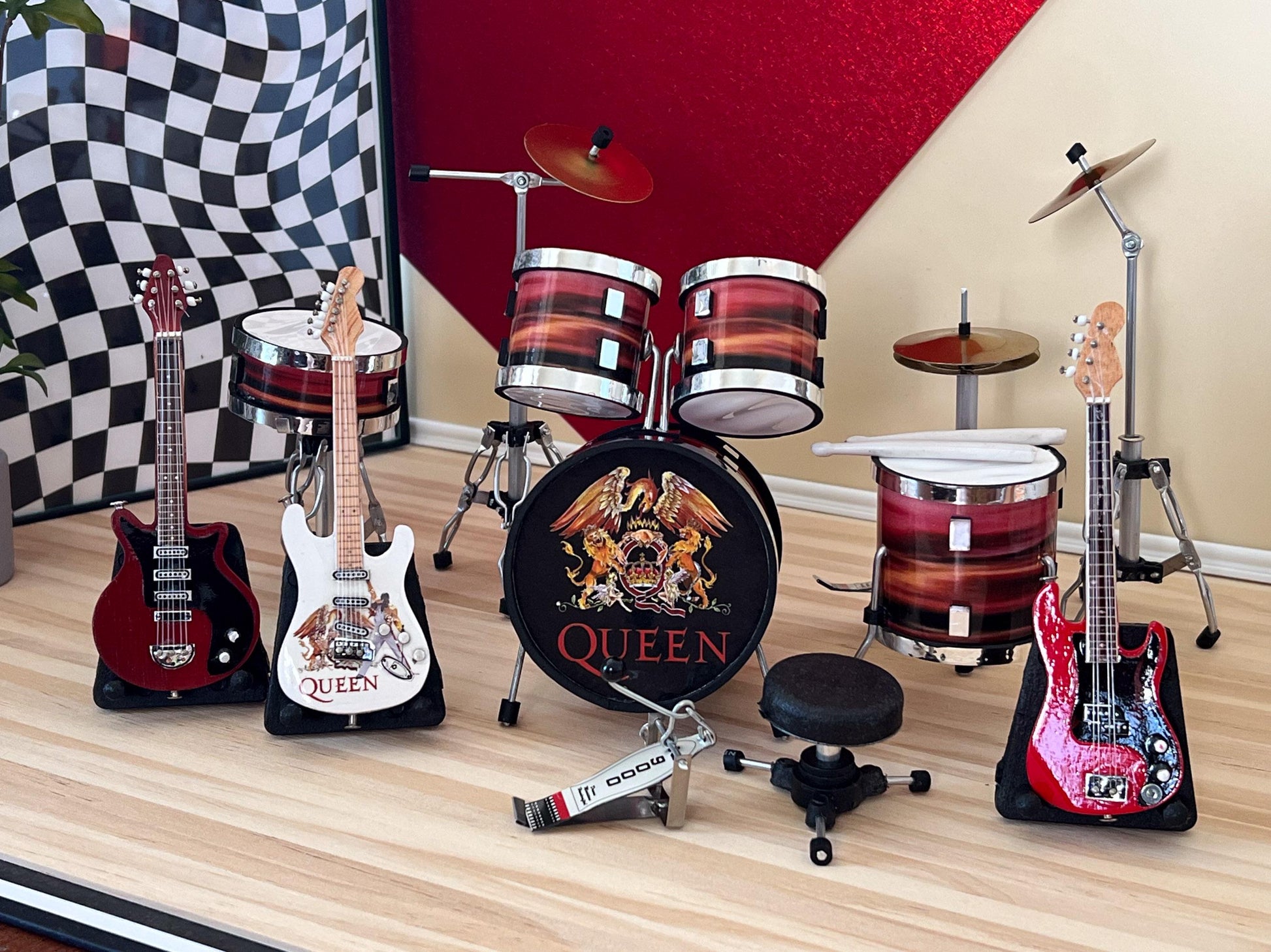 Miniature Queen Drum Set & Guitars - 1:12 Scale, Dollhouse Collectible Drums __etsy:7980164720