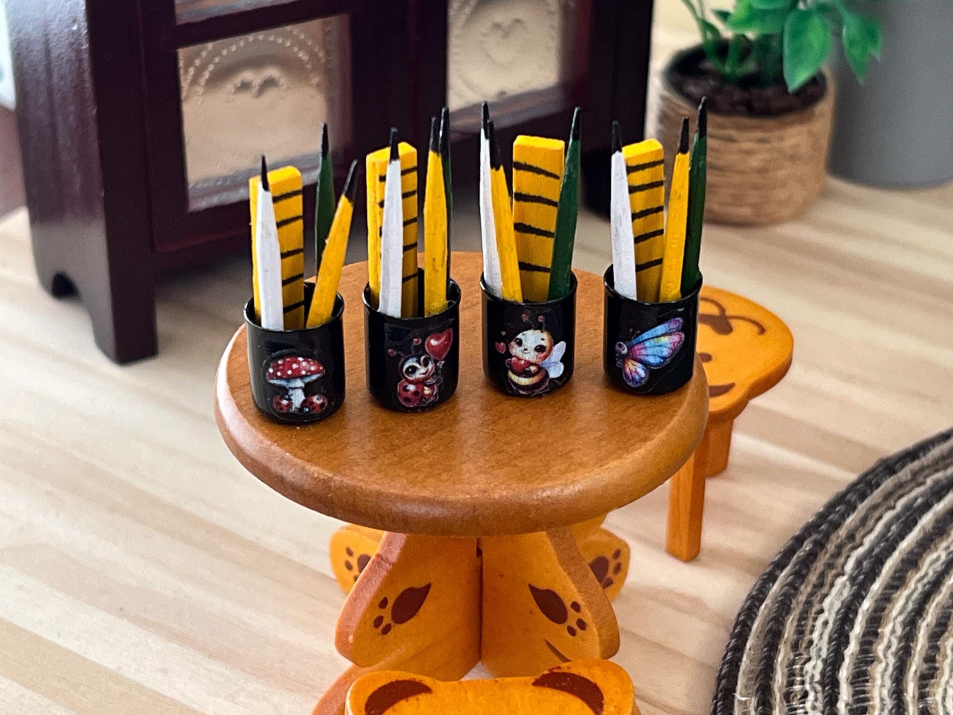 Miniature School Supply Set, 1:12 Scale, Dollhouse Pencil Holder and Coloring Book __etsy:8133890004